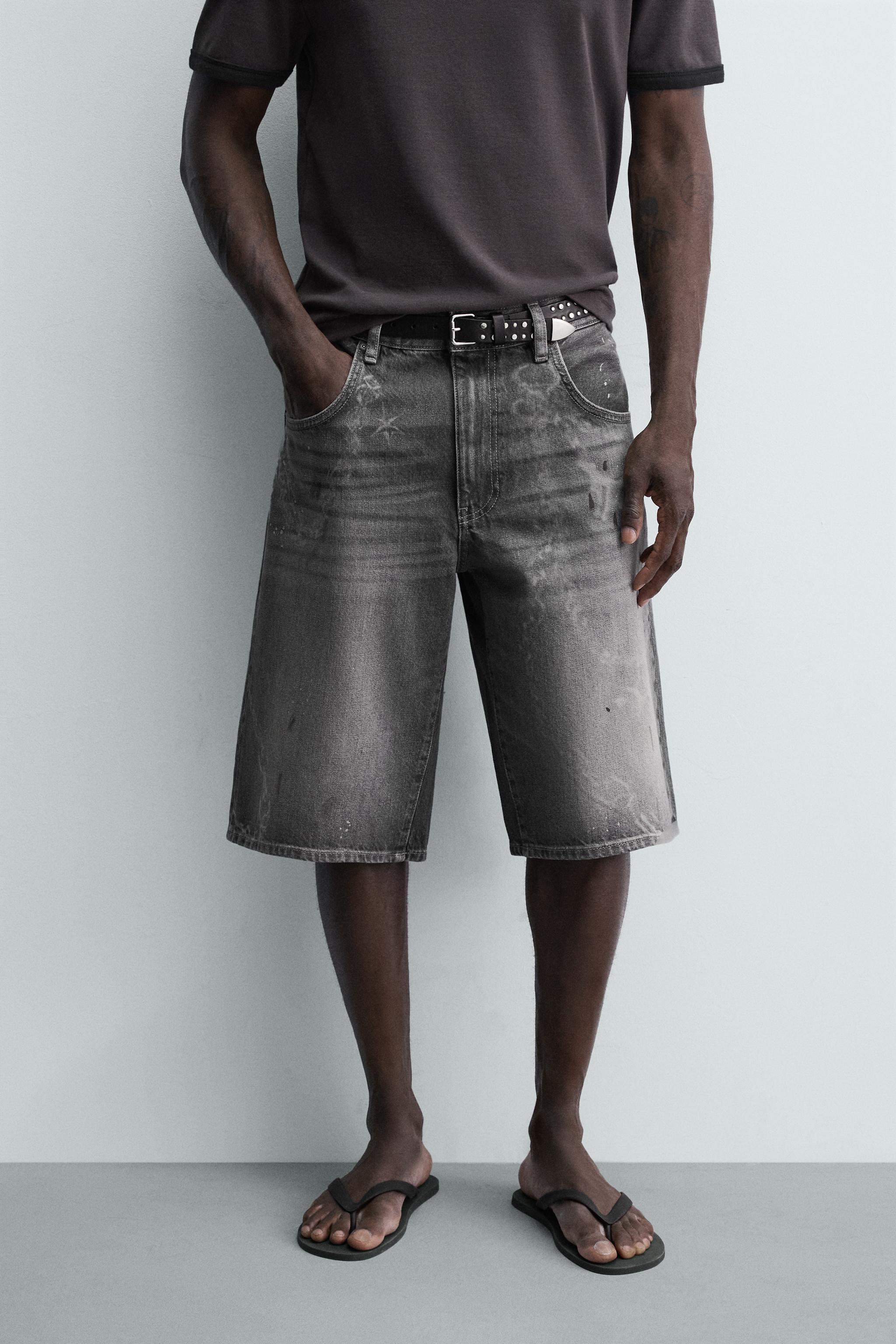 CHAIN EFFECT WASHED DENIM SHORTS